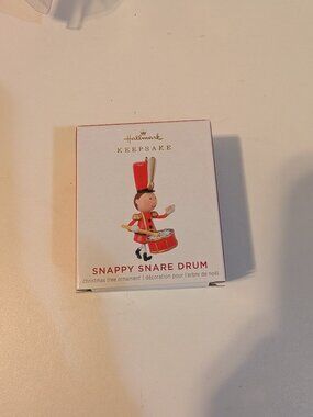Hallmark miniature Christmas ornament, NWT